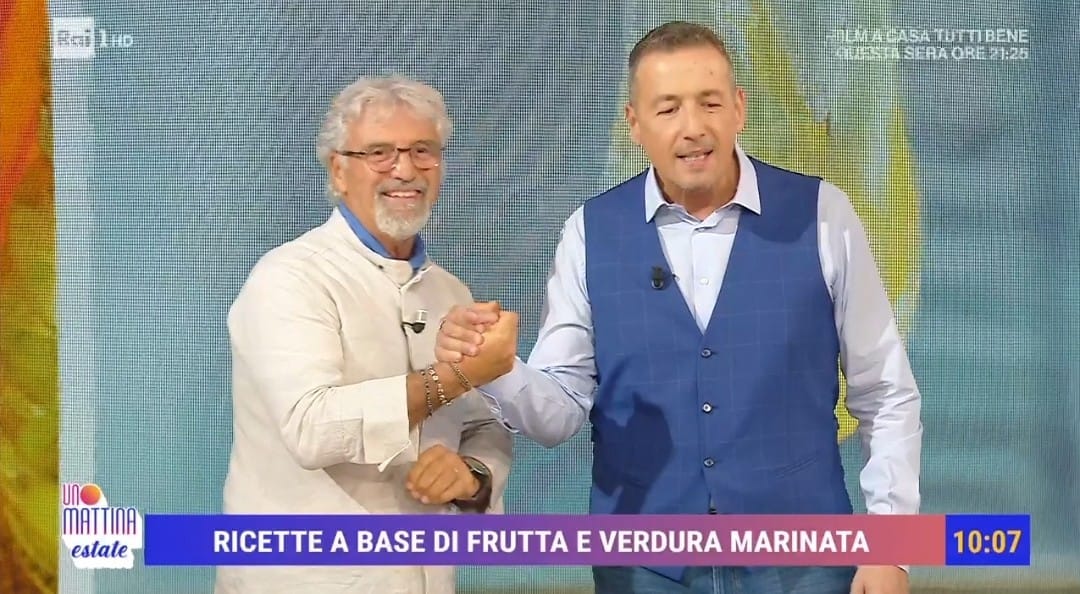 Claudio Menconi indossa le giacche sartoriali della Simani Sartoria su rai1 con Alessandro Greco